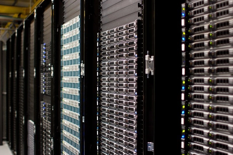 Lợi ích của Server vật lý là gì?