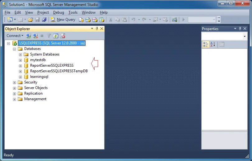 Giao diện ban đầu khi mở SQL Server Management Studio